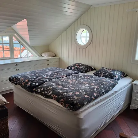 Kassholmen, Bakkasund Austevoll