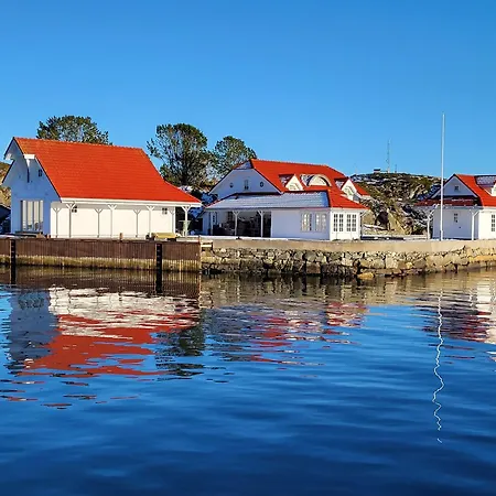 Kassholmen, Bakkasund *